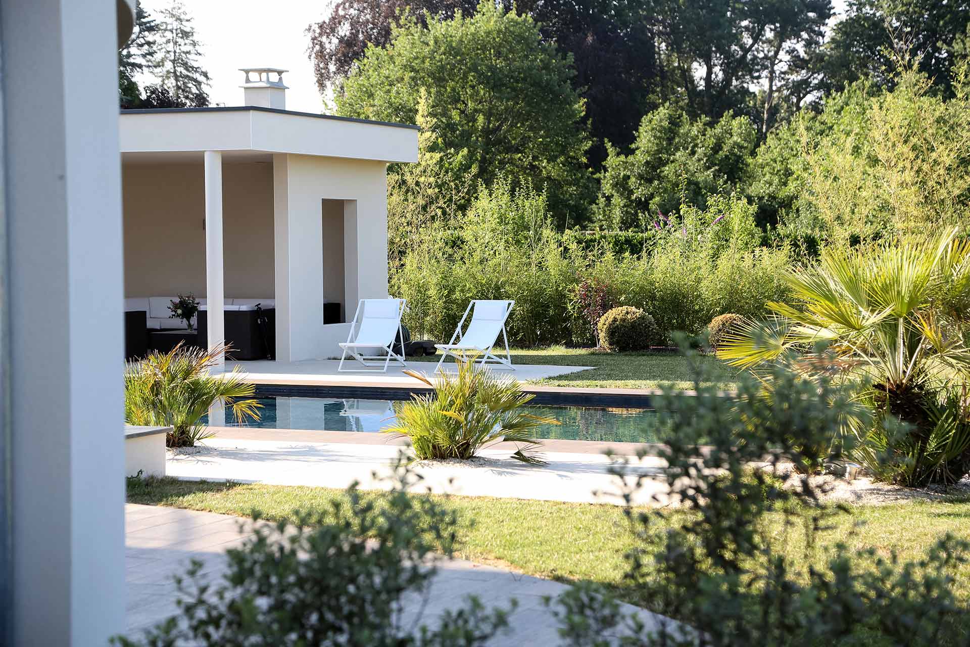 Serrault Jardins, paysagiste aménage vos abords de piscine en Indre et Loire.