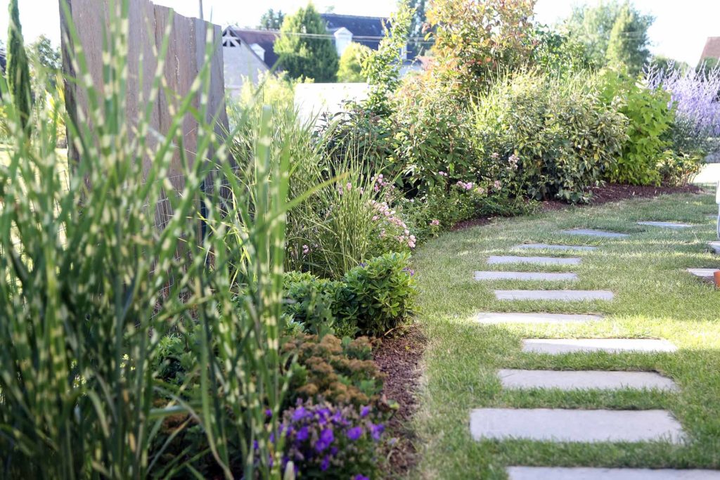 Serrault Jardins, paysagiste crée des allées et accès pour votre jardin, pavés, dallages, gravillons...