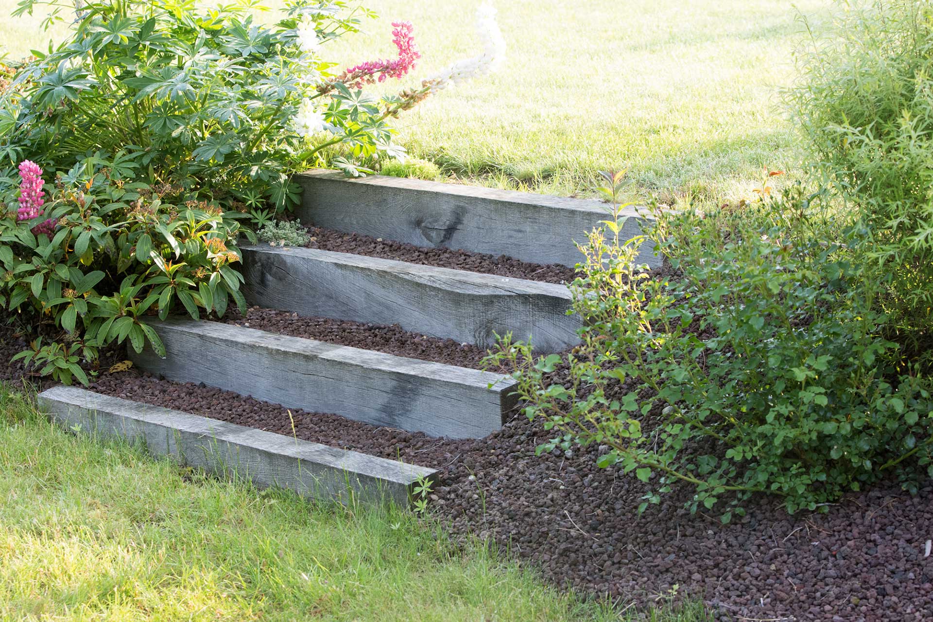 Serrault Jardins réalise également les escaliers pour votre jardin.